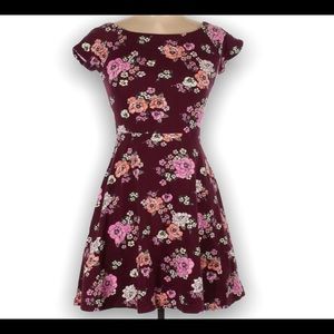 NWT Arizona Jean Company Floral Dress